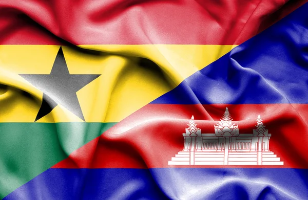 Flagge Kambodschas und Ghanas schwenken — Stockfoto