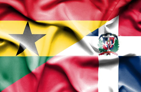 Sventolando bandiera della Repubblica Dominicana e del Ghana — Foto Stock