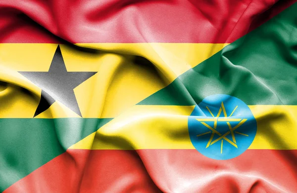 Flagge von Äthiopien und Ghanas schwenkend — Stockfoto
