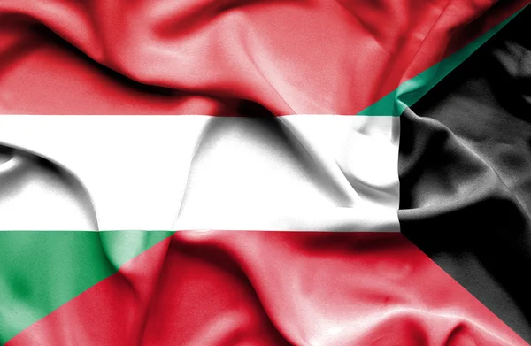 Bandeira ondulada do Kuwait e da Hungria — Fotografia de Stock
