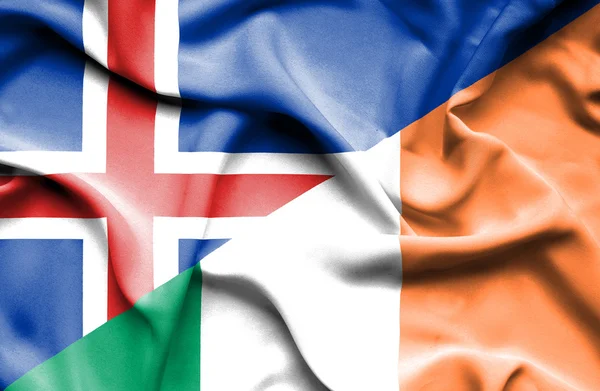 Flagge von Irland und Island schwenken — Stockfoto