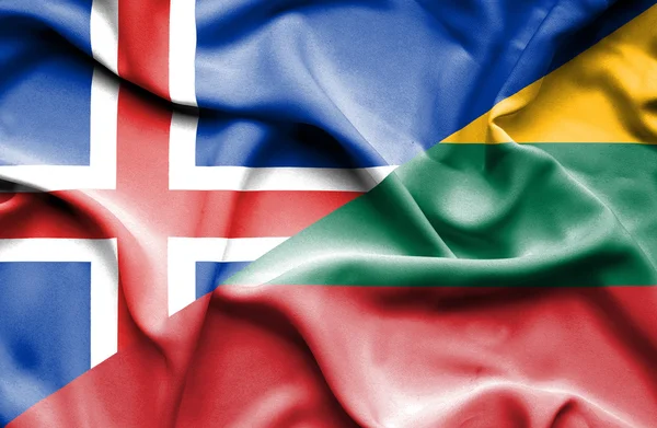 Macha flagą Litwy i Islandii — Zdjęcie stockowe