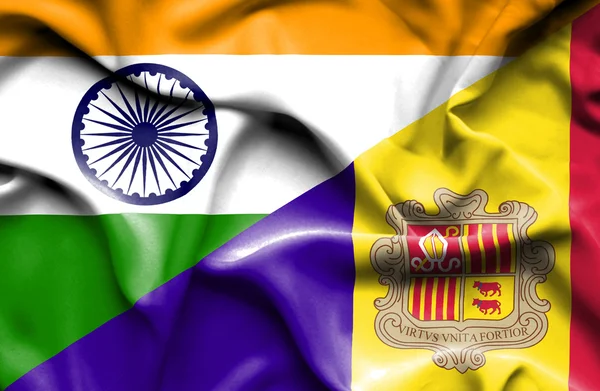 Mávání vlajkou Andorry a Indie — Stock fotografie