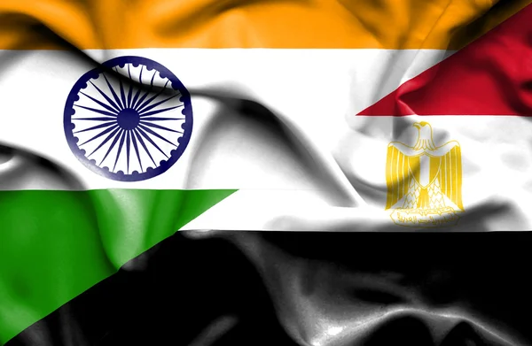 Sventolando bandiera di Egitto e India — Foto Stock