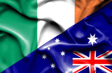 Avustralya ve İrlanda bayrağı sallayarak 