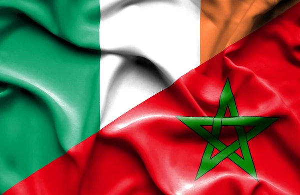 Bandera ondeante de Marruecos e Irlanda — Foto de Stock