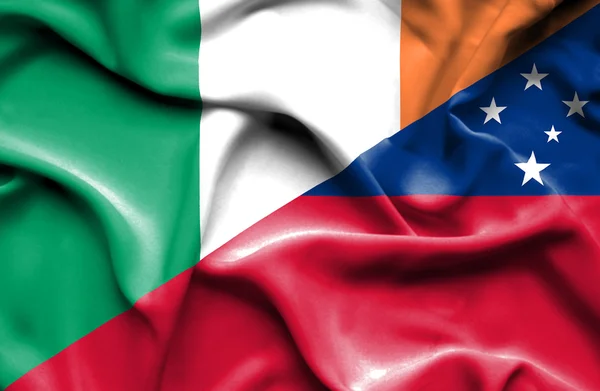 Samoa och Irland viftande flagga — Stockfoto