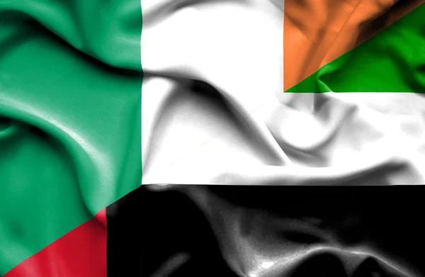 Drapeau des Émirats arabes unis et de l'Irlande — Photo