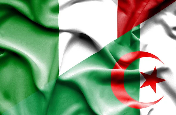 Bandera ondeante de Argelia e Italia — Foto de Stock