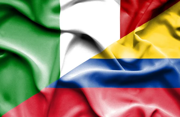 Sventolando bandiera di Colombia e Italia — Foto Stock