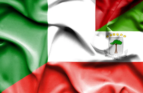 Wapperende vlag van Equatoriaal Giuinea en Italië — Stockfoto