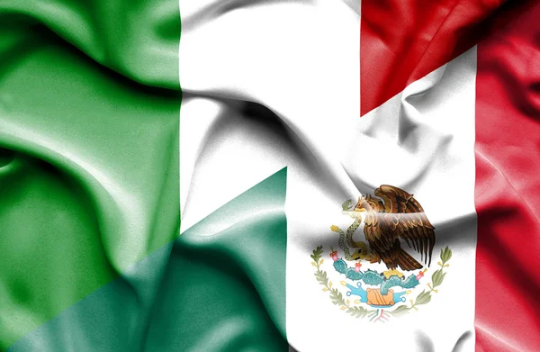 Bandera ondeante de México e Italia —  Fotos de Stock