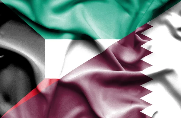 Lambaikan bendera Qatar dan Kuwait — Stok Foto