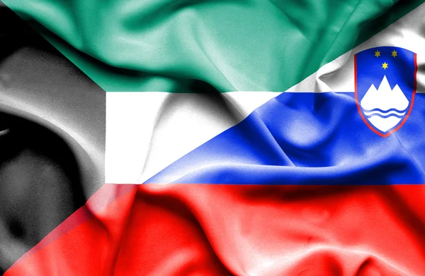 Bandeira acenando da Eslovênia e Kuwait — Fotografia de Stock