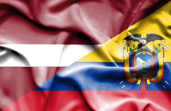 Bandera ondeante de Ecuador y Letonia — Foto de Stock