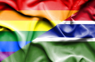 Gambiya ve Lgbt bayrağı sallayarak