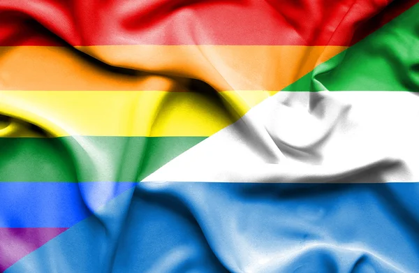 Bandera ondeante de Sierra Leona y LGBT — Foto de Stock