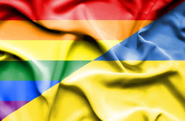 Sventolando bandiera di Ucraina e LGBT — Foto Stock