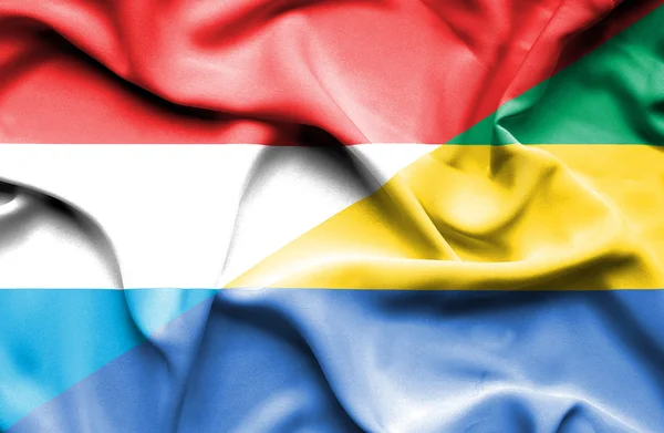 Bandiera sventolante del Gabon e Lussemburgo — Foto Stock