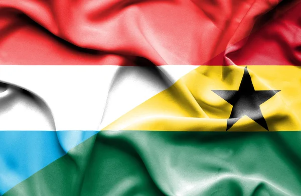 加纳和卢森堡那飘扬的旗帜 — 图库照片
