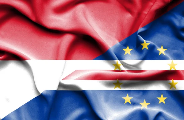 Bandeira acenando de Cabo Verde e Mônaco — Fotografia de Stock