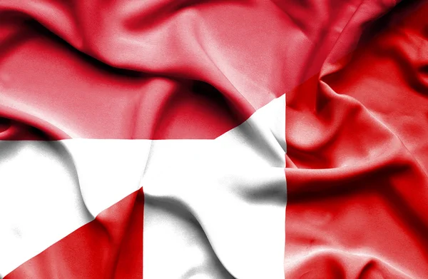Flagge von Peru und Monaco schwenken — Stockfoto