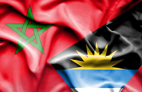 Bandera ondeante de Antigua y Barbuda y Marruecos — Foto de Stock