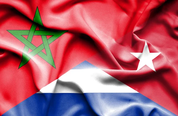 Macha flagą Kuby i Maroko — Zdjęcie stockowe
