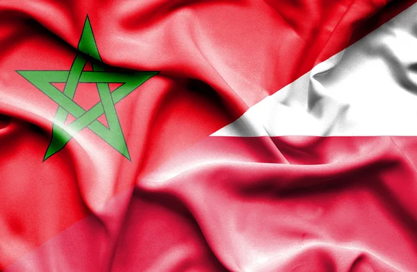 Wapperende vlag van Polen en Marokko — Stockfoto