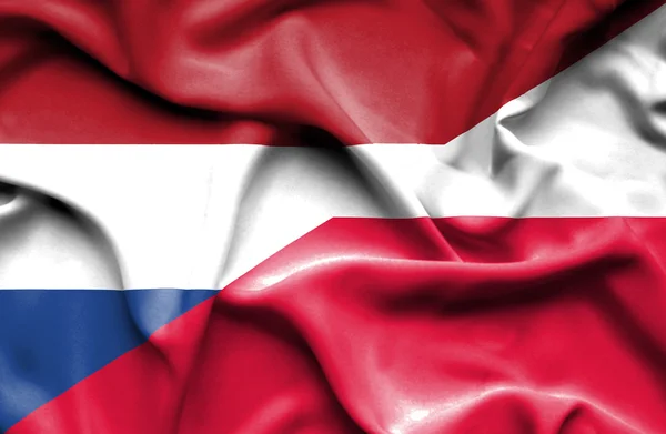 Wapperende vlag van Polen en Nederlanden — Stockfoto