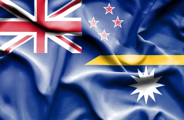 Viftande flagga nauru och Nya Zeeland — Stockfoto
