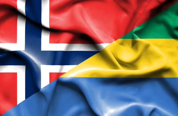Machać flaga Gabonu i Norwegia — Zdjęcie stockowe