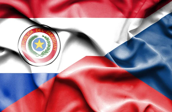 Bandera ondeante de República Checa y Paraguay — Foto de Stock