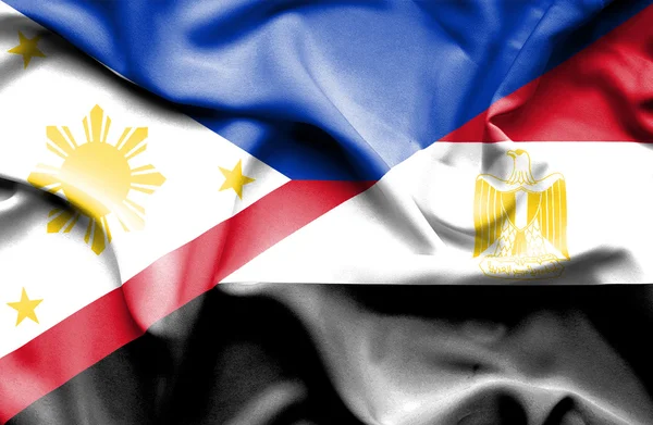 エジプト、フィリピンの旗を振っています。 — ストック写真