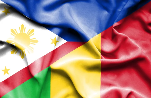 Wapperende vlag van mali en Filippijnen — Stockfoto