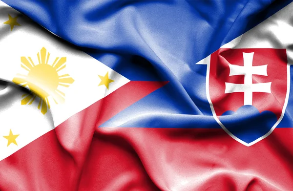 Bandeira ondulada da Eslováquia e Filipinas — Fotografia de Stock