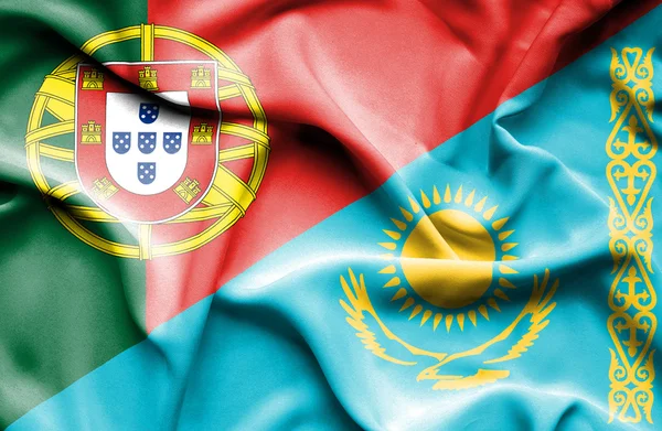 Bandera ondeante de Kazajstán y Portugal — Foto de Stock