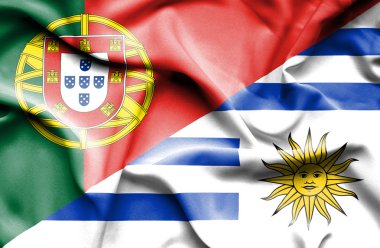 uruguay ve Portekiz bayrağı sallayarak