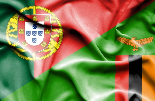 Bandera ondeante de Zimbabue y Portugal — Foto de Stock