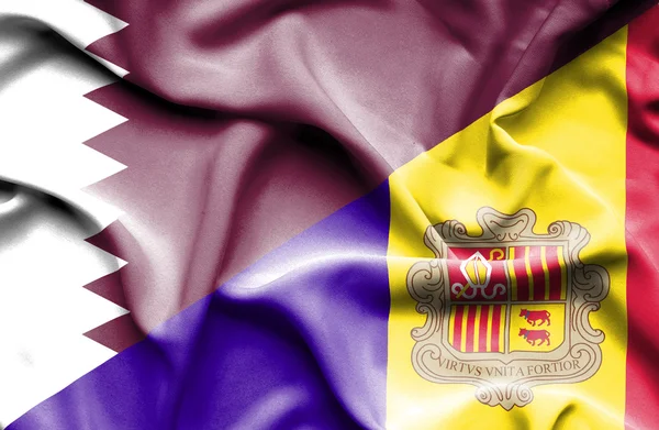 Mávání vlajkou Andorry a Katar — Stock fotografie