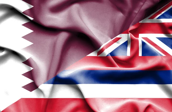 Waving flag of Hawaii and Qatar — Stock Photo, Image