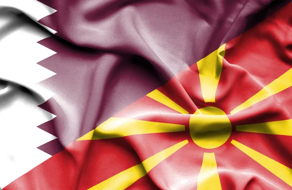 Drapeau de la Macédoine et du Qatar — Photo