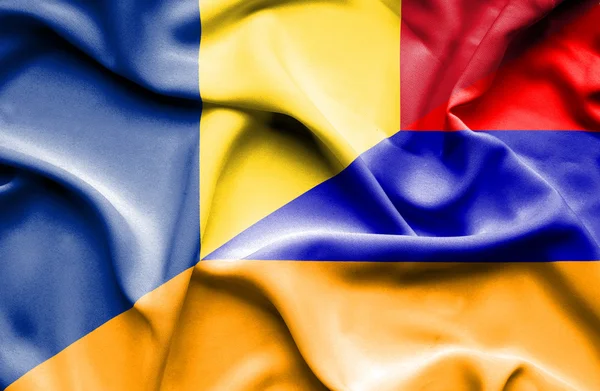 Bandiera sventolante di Armenia e Romania — Foto Stock