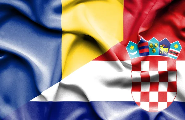 Flagge von Kroatien und Rumänien schwenkend — Stockfoto