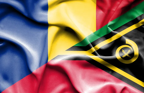 瓦努阿图和罗马尼亚那飘扬的旗帜 — 图库照片