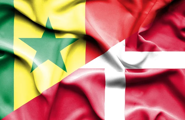 Флаг Дании и Сенегала — стоковое фото
