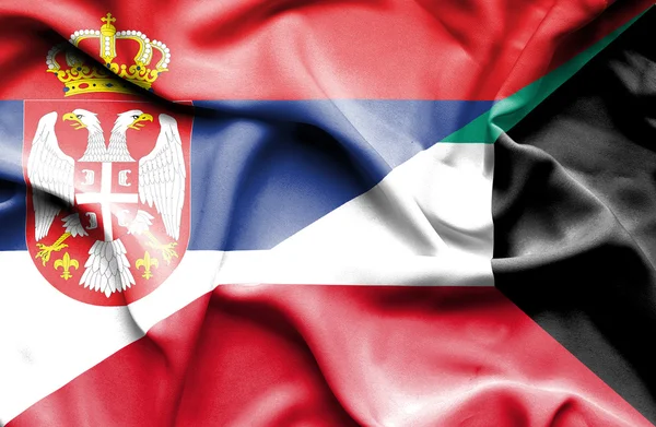 Bandeira ondulada do Kuwait e da Sérvia — Fotografia de Stock