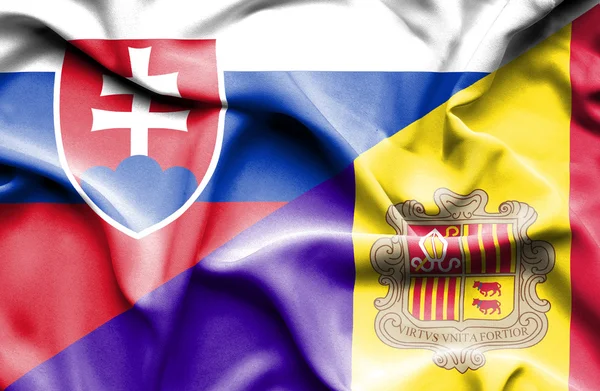 Flagge von Andorra und der Slowakei schwenken — Stockfoto