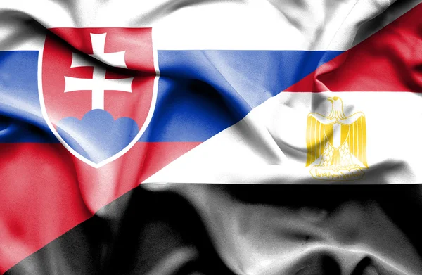 Egypten och Slovakien viftande flagga — Stockfoto