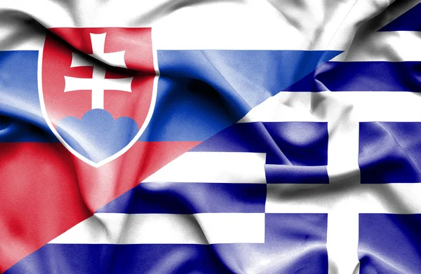 Bandiera sventolante di Grecia e Slovacchia — Foto Stock